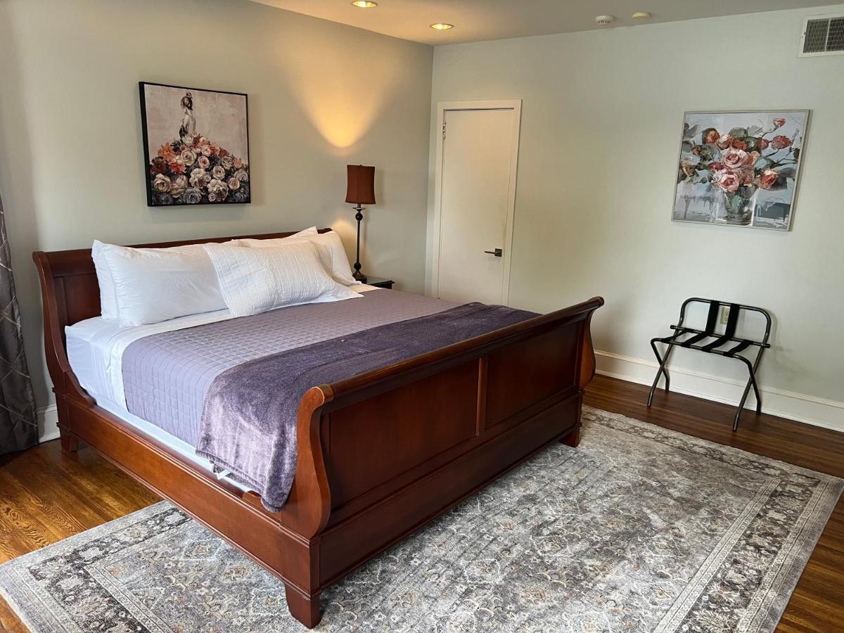 Bed and Breakfast The Manor On Front Harrisburg Pokoj fotografie